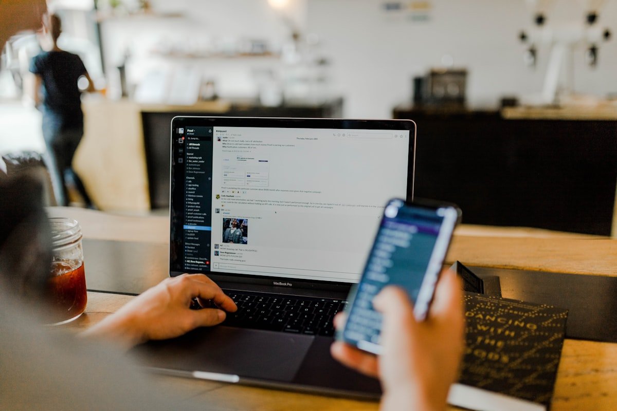 أساليب الهندسة الاجتماعية والتصيد الاحتيالي (Phishing) الأكثر خطورة على صناع المحتوى