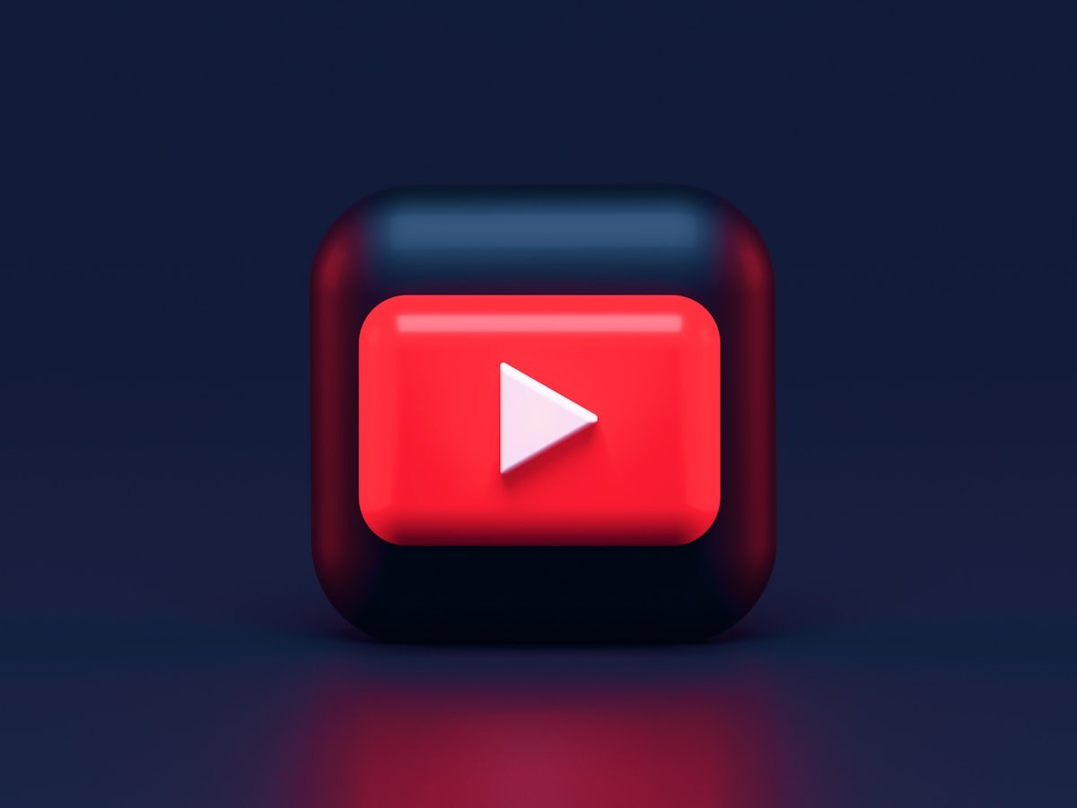 استراتيجية استخدام تبويب المنتدى (Community Tab) لمضاعفة مشاهدات الفيديوهات القديمة